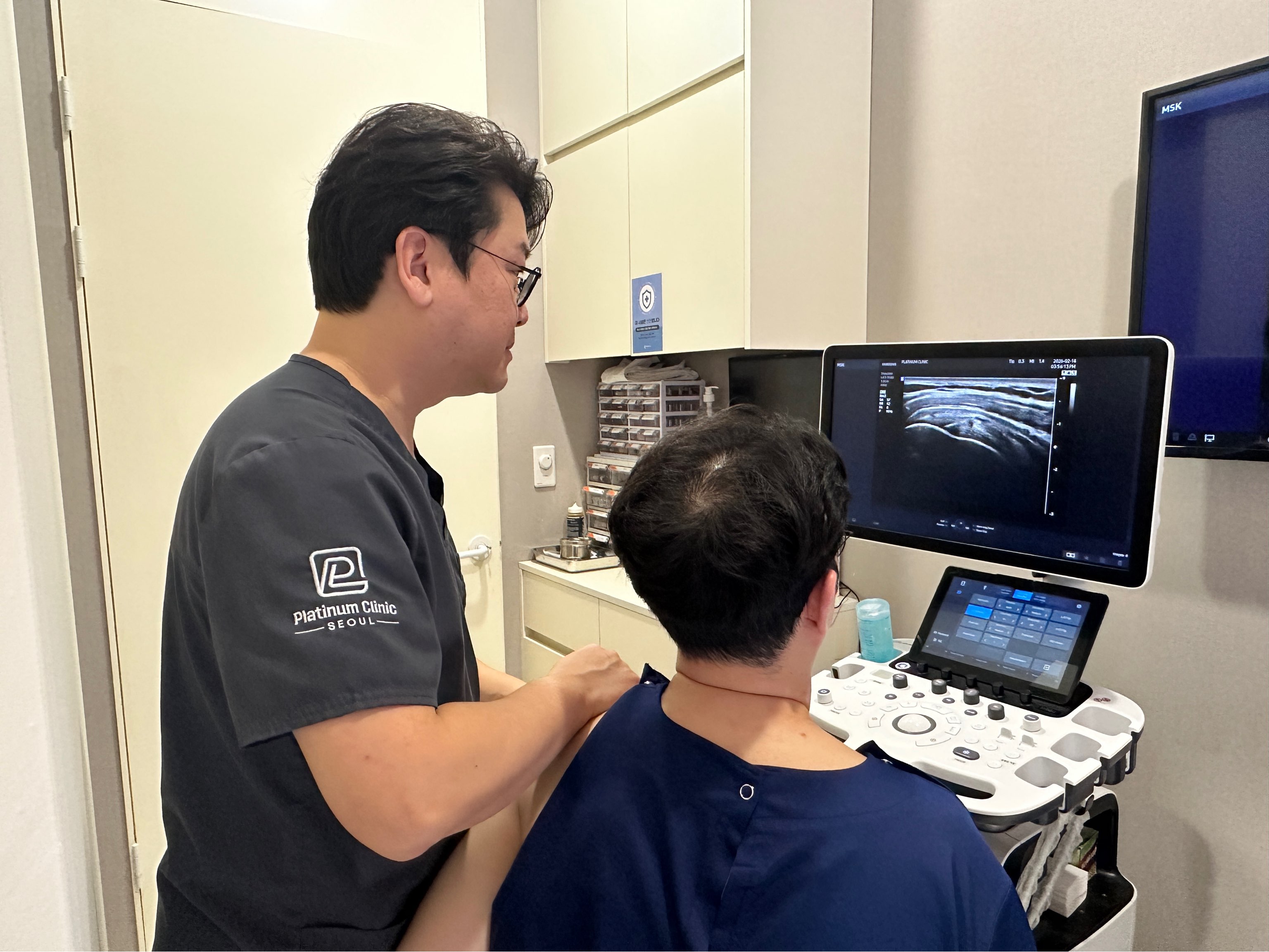 초음파 검사 장면